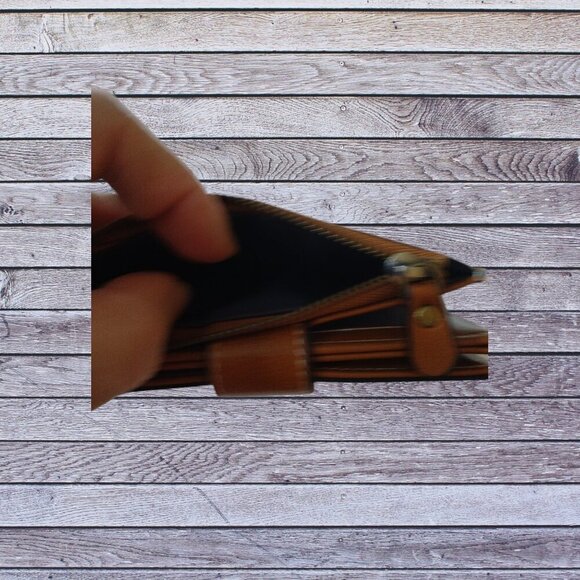 Charm Infinite Women's Brown Snap Closure Bi-Fold Wallet Classic Neutral - Picture 5 of 6